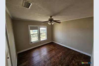 4821 Fm 467, Seguin, TX 78155 - Photo 41