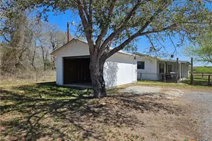 4821 FM467, Seguin, TX 78155 - Photo 9