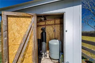 2110 Immenhauser Rd, Yoakum, TX 77995 - Photo 27