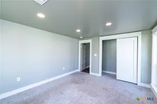 403 W French St, Cuero, TX 77954 - Photo 11