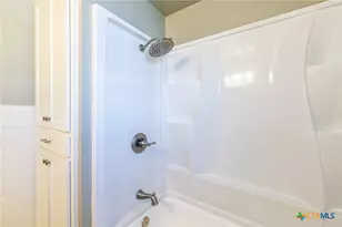 403 W French St, Cuero, TX 77954 - Photo 15