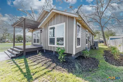 403 W French Street, Cuero, TX 77954 - Photo 3