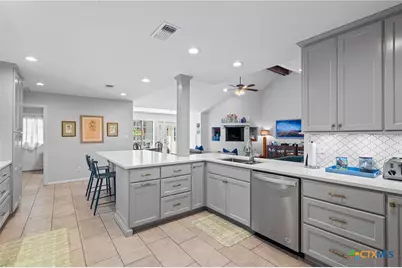 407 Pasadena Drive, Victoria, TX 77904 - Photo 13