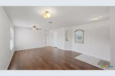 513 Zapata Circle, New Braunfels, TX 78130 - Photo 9