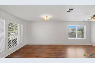 513 Zapata Circle, New Braunfels, TX 78130 - Photo 7