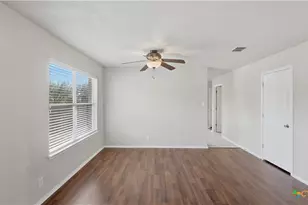 513 Zapata Cir, New Braunfels, TX 78130 - Photo 27