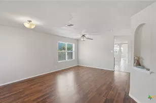 513 Zapata Cir, New Braunfels, TX 78130 - Photo 17