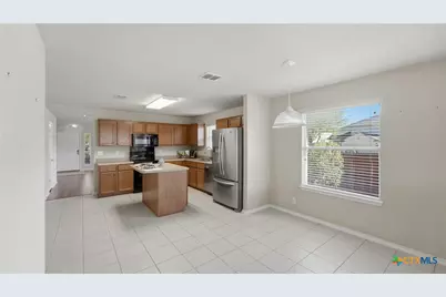 513 Zapata Circle, New Braunfels, TX 78130 - Photo 5