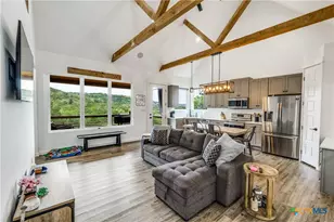 1722 Trail Pass Dr, Canyon Lake, TX 78133 - Photo 5