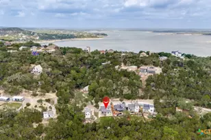 1722 Trail Pass Dr, Canyon Lake, TX 78133 - Photo 3