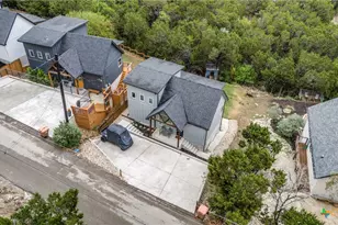 1722 Trail Pass Dr, Canyon Lake, TX 78133 - Photo 21