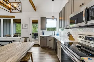 1722 Trail Pass Dr, Canyon Lake, TX 78133 - Photo 7