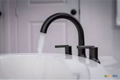 634 Meade Street, New Braunfels, TX 78132 - Photo 19