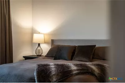 634 Meade Street, New Braunfels, TX 78132 - Photo 15