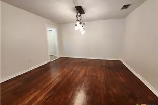 521 Willow Ave, New Braunfels, TX 78130 - Photo 9