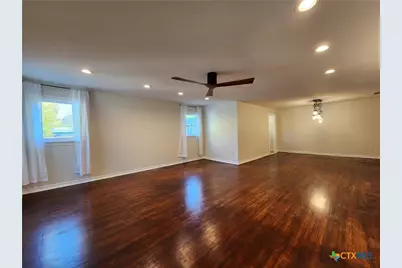 521 Willow Avenue, New Braunfels, TX 78130 - Photo 11