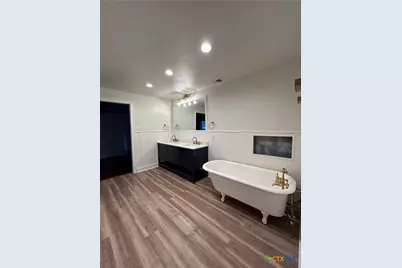 521 Willow Avenue, New Braunfels, TX 78130 - Photo 21