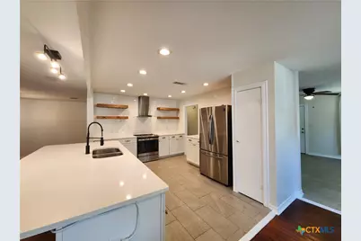 521 Willow Avenue, New Braunfels, TX 78130 - Photo 3