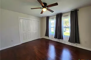 521 Willow Ave, New Braunfels, TX 78130 - Photo 29