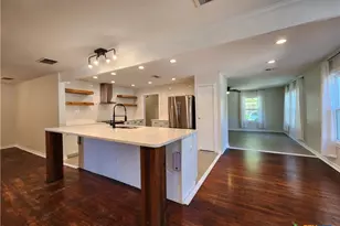 521 Willow Ave, New Braunfels, TX 78130 - Photo 5