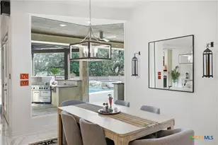 9610 Trophy Oaks Dr, San Antonio, TX 78266 - Photo 11