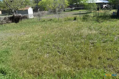 304 Meadow Drive, Marion, TX 78124 - Photo 7