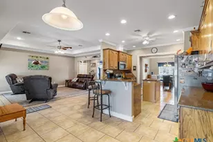 602 Basswood St, Victoria, TX 77904 - Photo 7