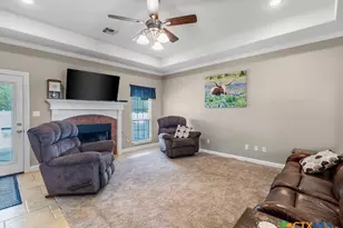 602 Basswood St, Victoria, TX 77904 - Photo 5