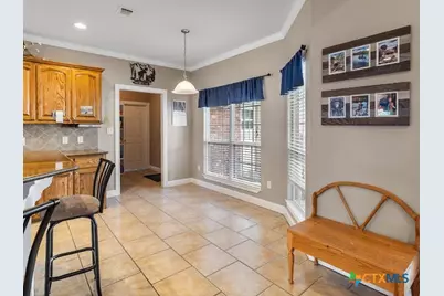 602 Basswood Street, Victoria, TX 77904 - Photo 7