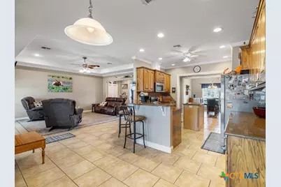 602 Basswood Street, Victoria, TX 77904 - Photo 9