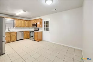 1014 N 4th St, Copperas Cove, TX 76522 - Photo 7