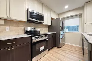 104 Calypso Ct, Victoria, TX 77901 - Photo 5