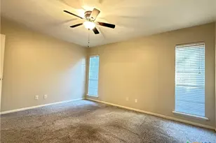 104 Calypso Ct, Victoria, TX 77901 - Photo 9