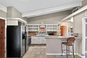 205 Lakewood Dr, Gatesville, TX 76528 - Photo 7