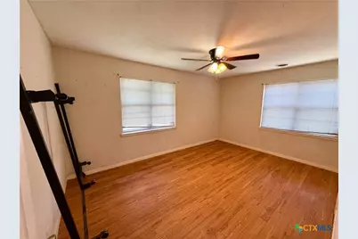 1504 Bridge Street, Gatesville, TX 76528 - Photo 9