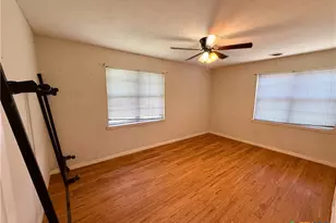 1504 Bridge St, Gatesville, TX 76528 - Photo 9