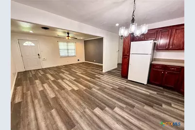 1504 Bridge Street, Gatesville, TX 76528 - Photo 7