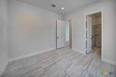 24118 Sidehill Lie, San Antonio, TX 78261 - Photo 7