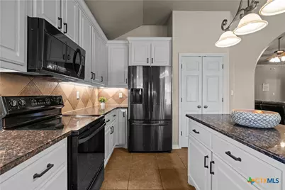 1420 Loving Trail, Belton, TX 76513 - Photo 9