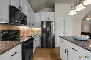 1420 Loving Trl, Belton, TX 76513 - Photo 9