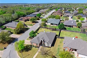 1420 Loving Trl, Belton, TX 76513 - Photo 29