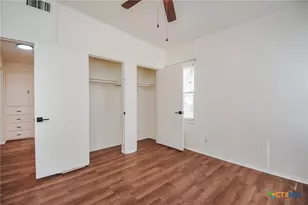 1310 E Rosebud Ave, Victoria, TX 77901 - Photo 17