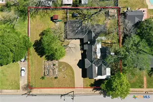 703 W Buck St, Caldwell, TX 77836 - Photo 33