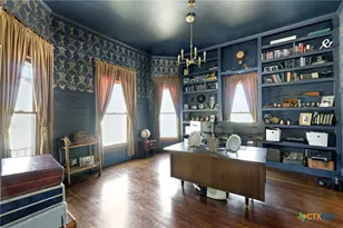 703 W Buck St, Caldwell, TX 77836 - Photo 9