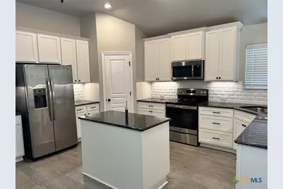 620 Holstein Drive, Belton, TX 76513 - Photo 9