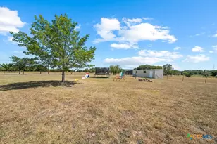 1100 Martindale Falls Rd, Martindale, TX 78655 - Photo 19