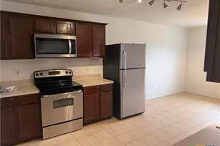 404 Blayton St, Troy, TX 76579 - Photo 13