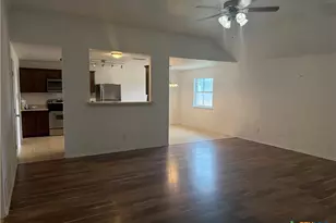 404 Blayton St, Troy, TX 76579 - Photo 7