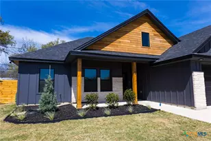 1105 W 1st St, Lampasas, TX 76550 - Photo 35