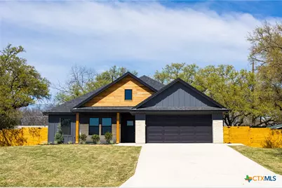 1105 W 1st Street, Lampasas, TX 76550 - Photo 37